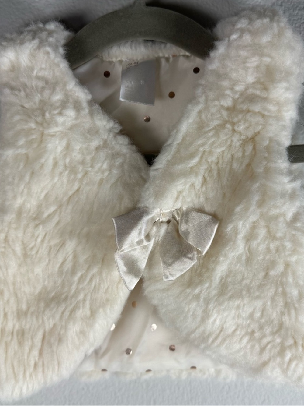 H&M Cream Faux Fur Vest with Satin Bow